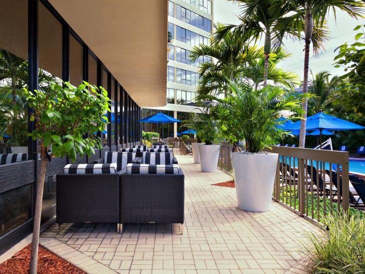 Holiday Inn Miami West - Airport Area By Ihg Хайлія Гарденс Екстер'єр фото